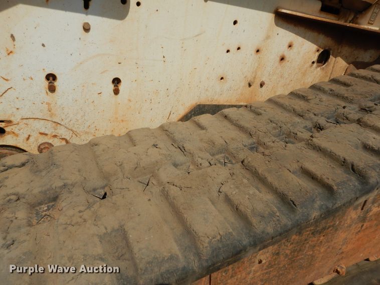 image for item GB9892 2005 Bobcat T300  tracked skid steer loader