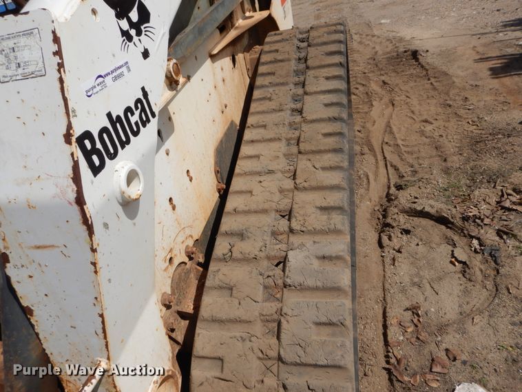 image for item GB9892 2005 Bobcat T300  tracked skid steer loader