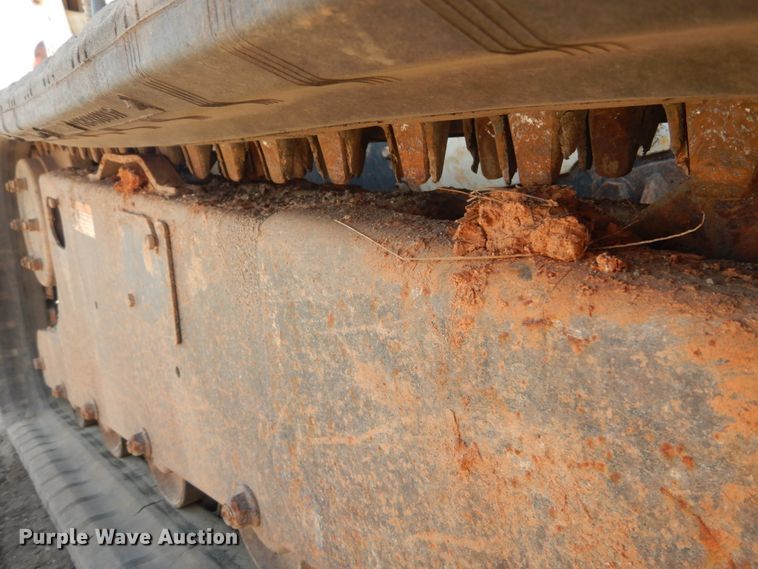 image for item GB9892 2005 Bobcat T300  tracked skid steer loader