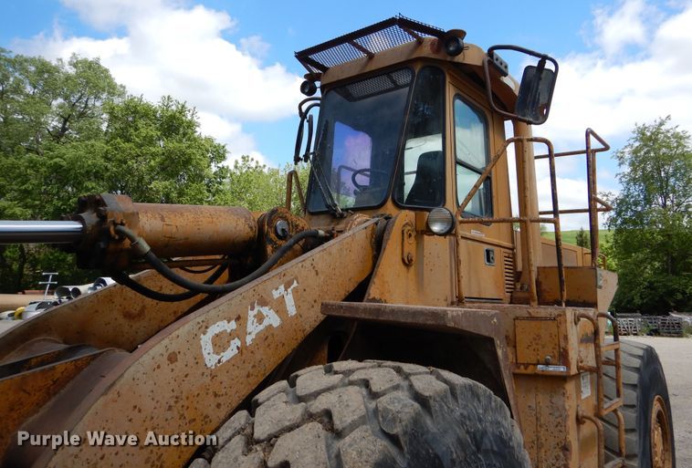 image for item GL9727 1984 Caterpillar 966D  wheel loader