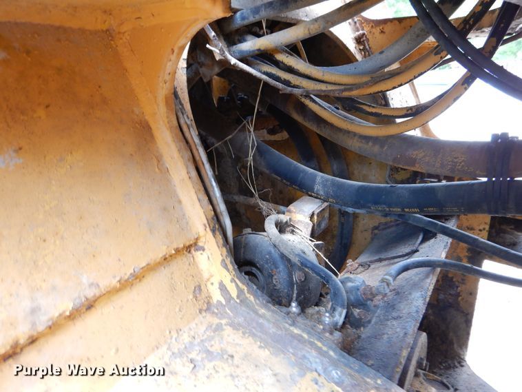 image for item GL9727 1984 Caterpillar 966D  wheel loader