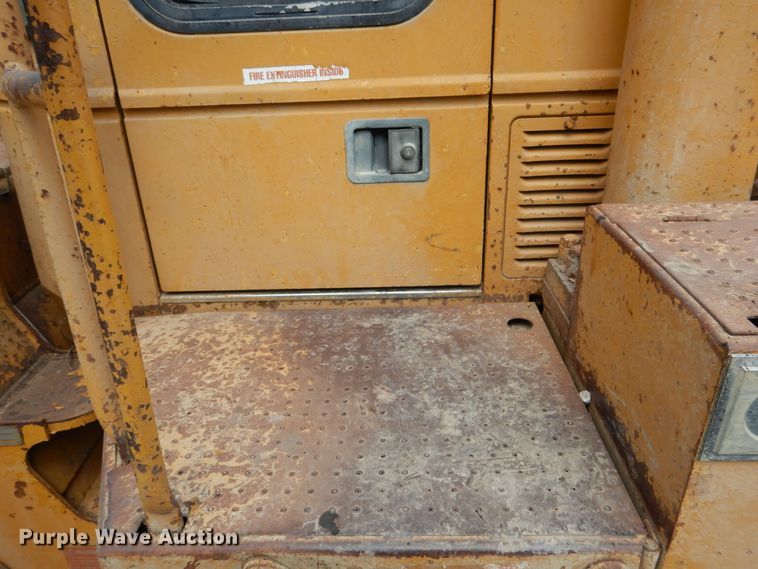 image for item GL9727 1984 Caterpillar 966D  wheel loader