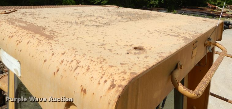 image for item GL9727 1984 Caterpillar 966D  wheel loader