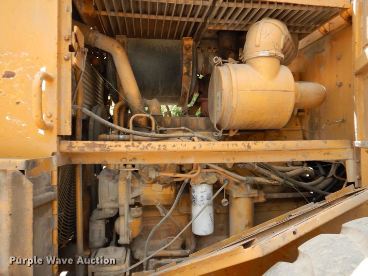 image for item GL9727 1984 Caterpillar 966D  wheel loader