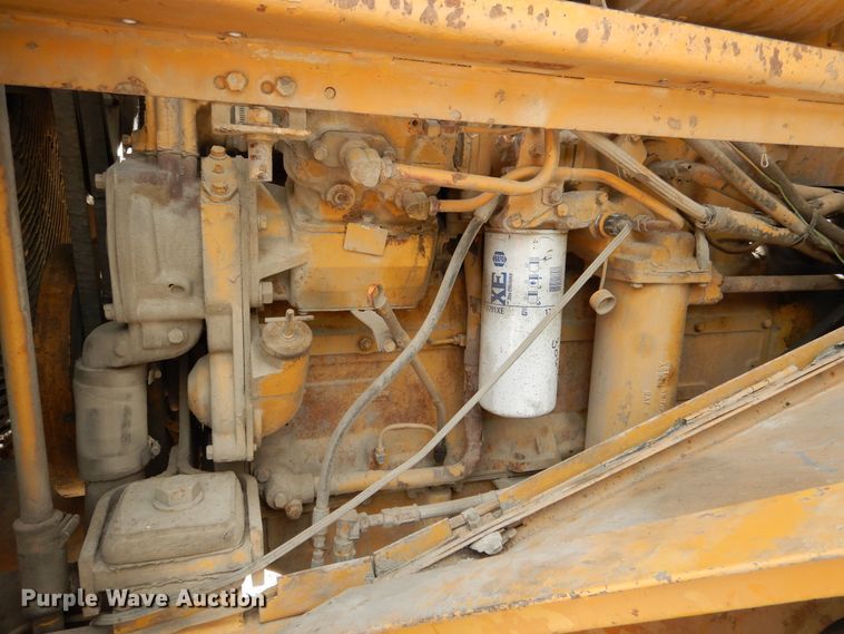 image for item GL9727 1984 Caterpillar 966D  wheel loader