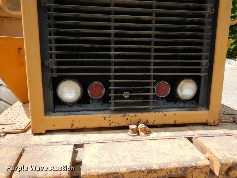 image for item GL9727 1984 Caterpillar 966D  wheel loader