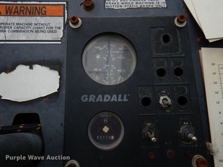 image for item GL9730 2000 Gradall 524D  telehandler