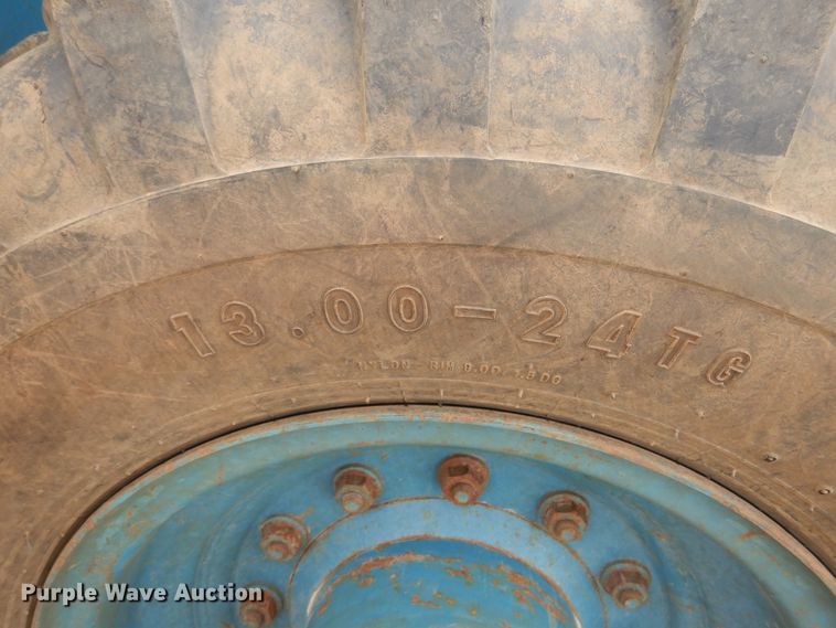 image for item GL9730 2000 Gradall 524D  telehandler