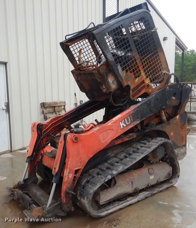 image for item GO9656 Kubota SVL75  tracked skid steer loader