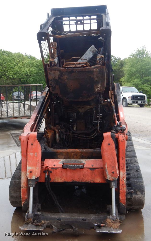 image for item GO9656 Kubota SVL75  tracked skid steer loader