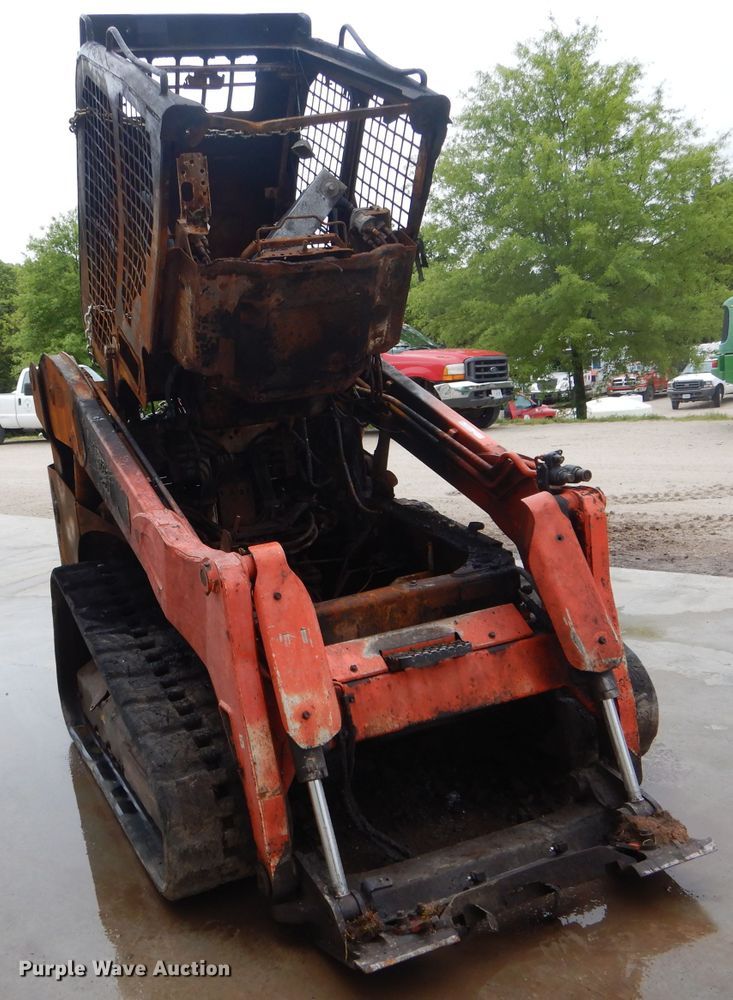 image for item GO9656 Kubota SVL75  tracked skid steer loader