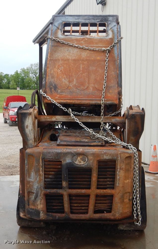 image for item GO9656 Kubota SVL75  tracked skid steer loader