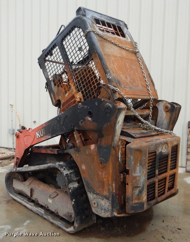 image for item GO9656 Kubota SVL75  tracked skid steer loader