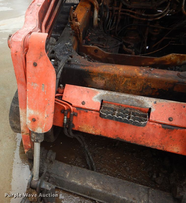 image for item GO9656 Kubota SVL75  tracked skid steer loader