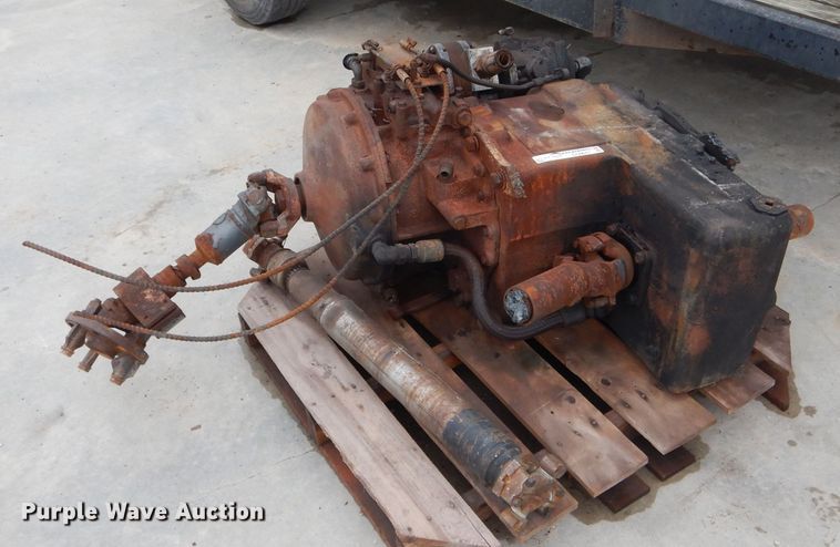 image for item GO9657 Clark 13.1MHR284172 transmission