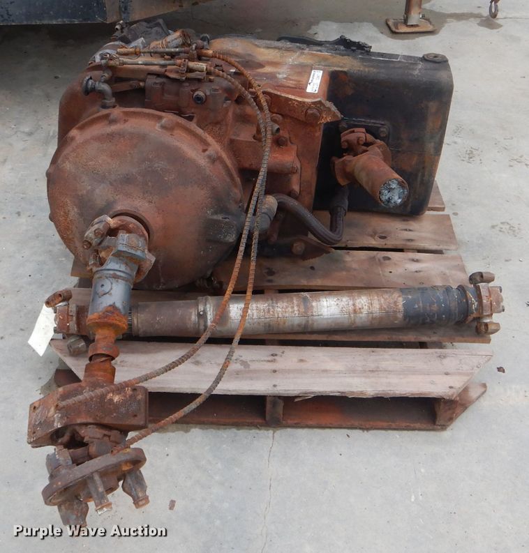 image for item GO9657 Clark 13.1MHR284172 transmission