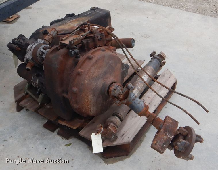 image for item GO9657 Clark 13.1MHR284172 transmission