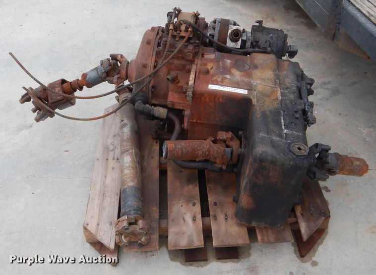 image for item GO9657 Clark 13.1MHR284172 transmission