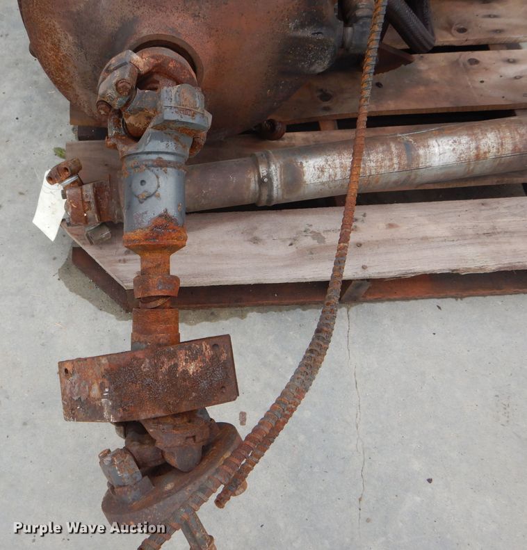 image for item GO9657 Clark 13.1MHR284172 transmission