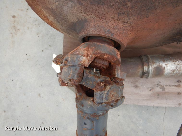 image for item GO9657 Clark 13.1MHR284172 transmission