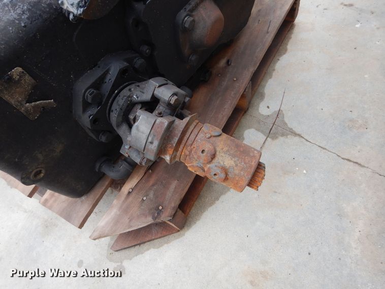 image for item GO9657 Clark 13.1MHR284172 transmission