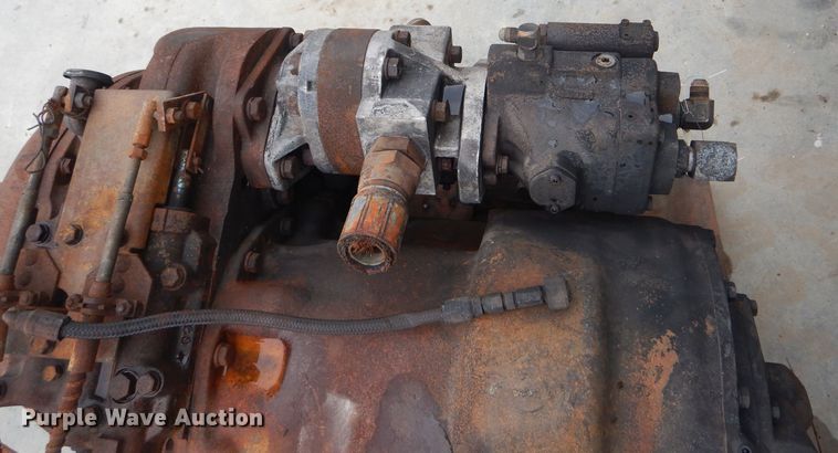 image for item GO9657 Clark 13.1MHR284172 transmission