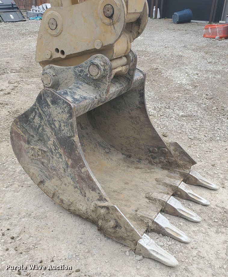 image for item GU9972 2018 Caterpillar 315F L excavator