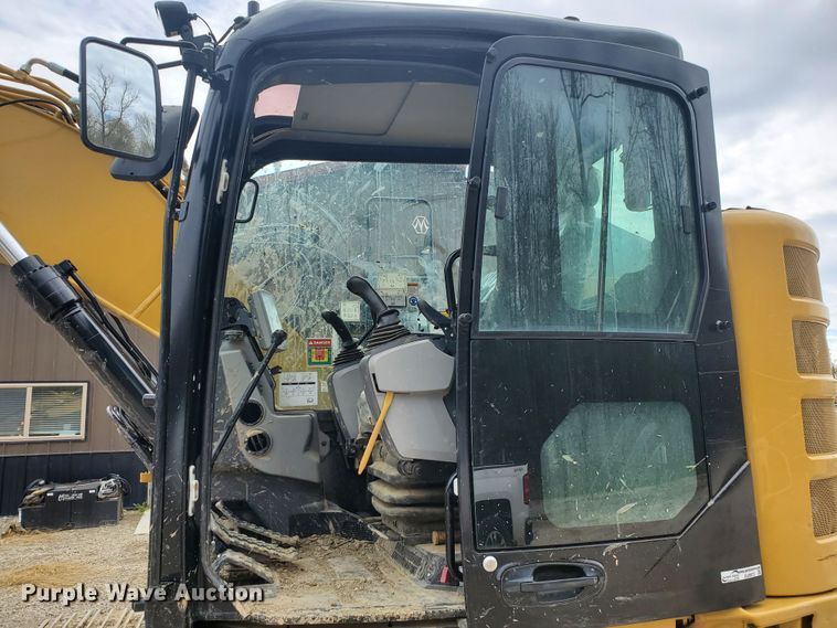 image for item GU9972 2018 Caterpillar 315F L excavator