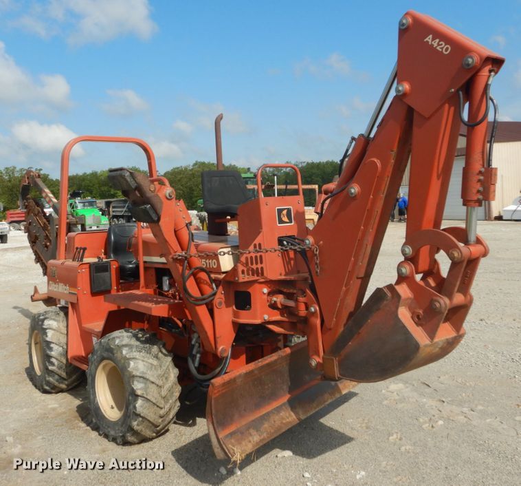 image for item GU9982 1996 Ditch Witch 5110  trencher