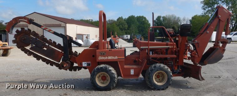 image for item GU9982 1996 Ditch Witch 5110  trencher
