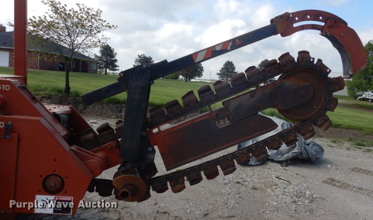 image for item GU9982 1996 Ditch Witch 5110  trencher