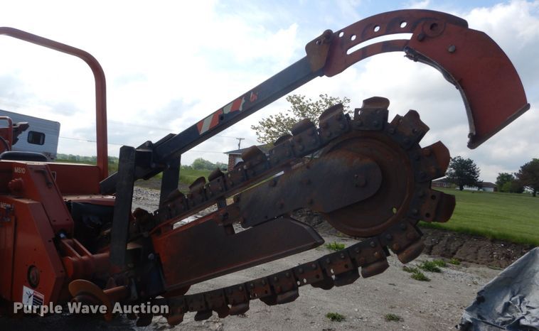 image for item GU9982 1996 Ditch Witch 5110  trencher