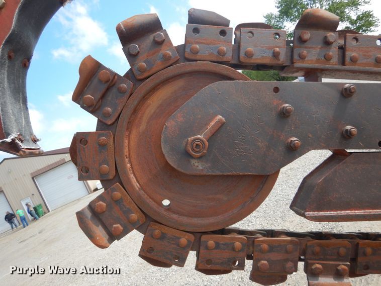 image for item GU9982 1996 Ditch Witch 5110  trencher