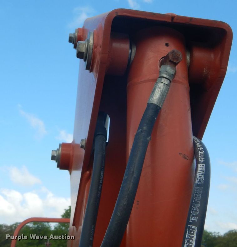 image for item GU9982 1996 Ditch Witch 5110  trencher