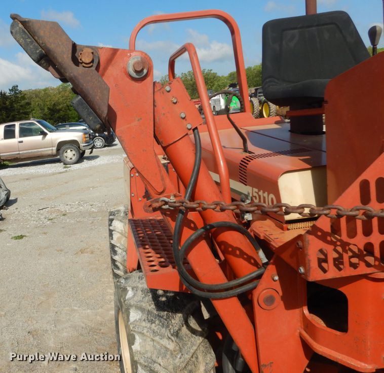 image for item GU9982 1996 Ditch Witch 5110  trencher