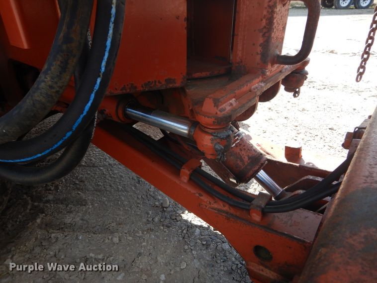image for item GU9982 1996 Ditch Witch 5110  trencher