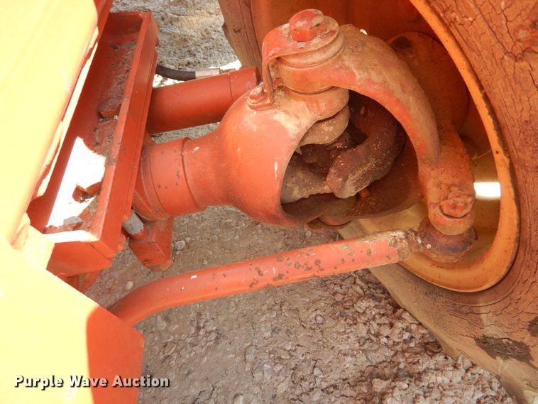 image for item GU9982 1996 Ditch Witch 5110  trencher