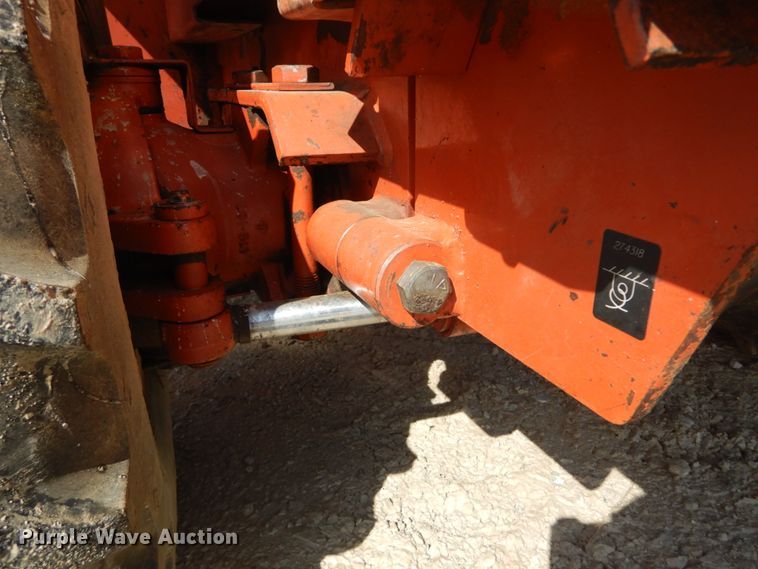 image for item GU9982 1996 Ditch Witch 5110  trencher