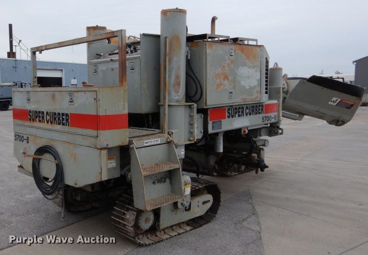 image for item GU9989 Power Curbers 5700B curb machine