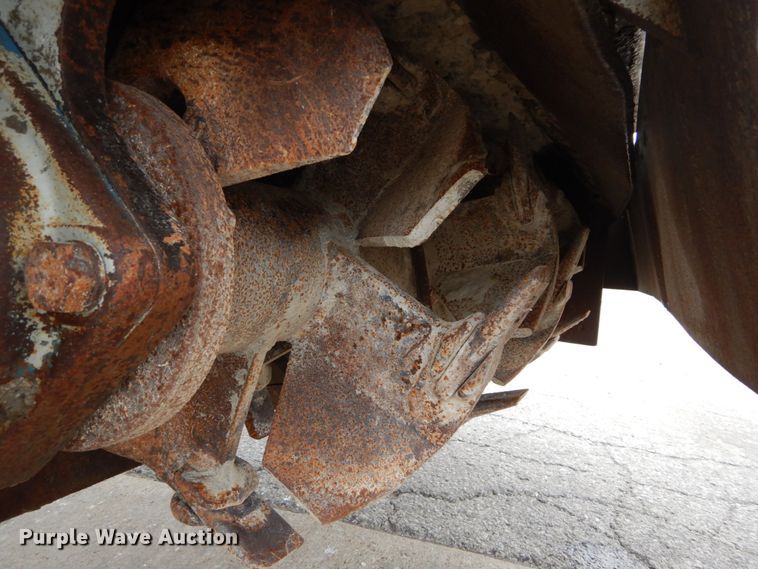 image for item GU9989 Power Curbers 5700B curb machine