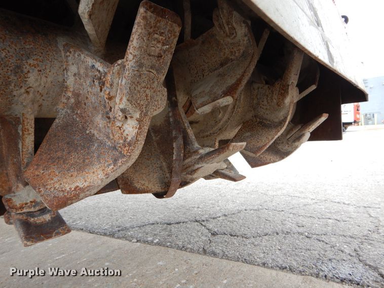 image for item GU9989 Power Curbers 5700B curb machine