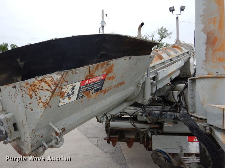 image for item GU9989 Power Curbers 5700B curb machine