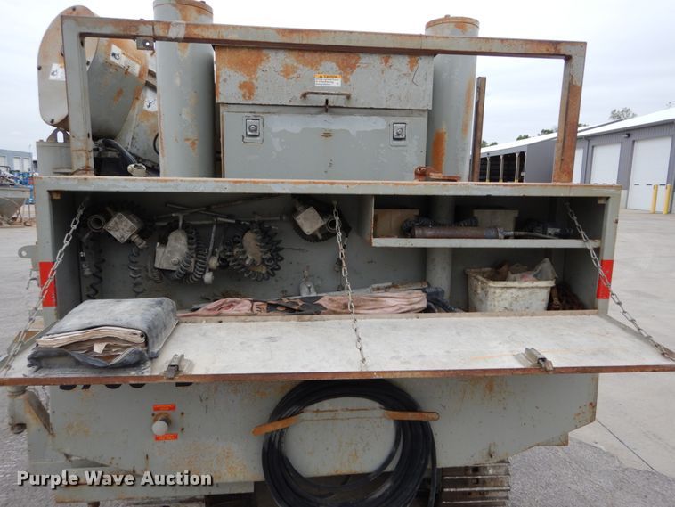 image for item GU9989 Power Curbers 5700B curb machine