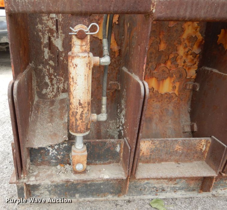 image for item GU9989 Power Curbers 5700B curb machine