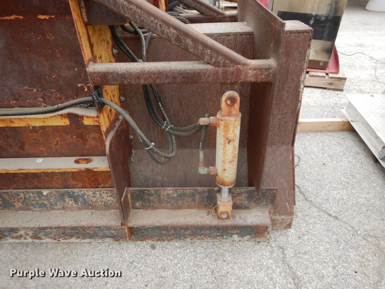 image for item GU9989 Power Curbers 5700B curb machine