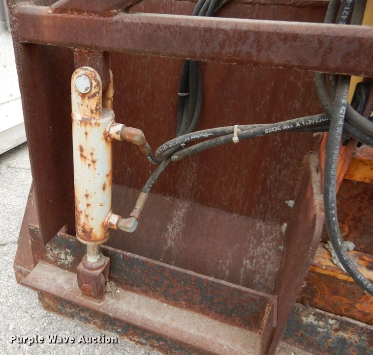 image for item GU9989 Power Curbers 5700B curb machine