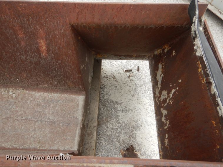 image for item GU9989 Power Curbers 5700B curb machine