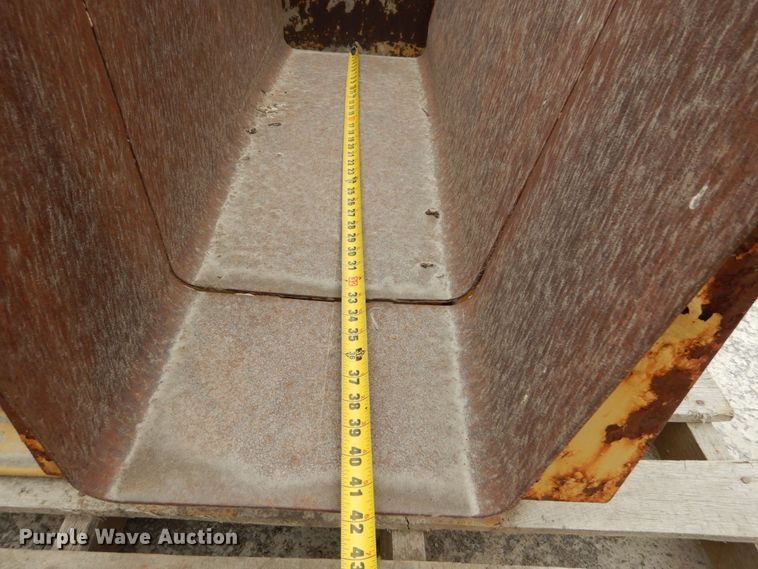 image for item GU9989 Power Curbers 5700B curb machine