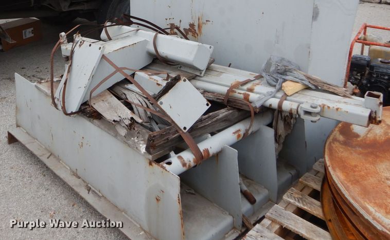 image for item GU9989 Power Curbers 5700B curb machine