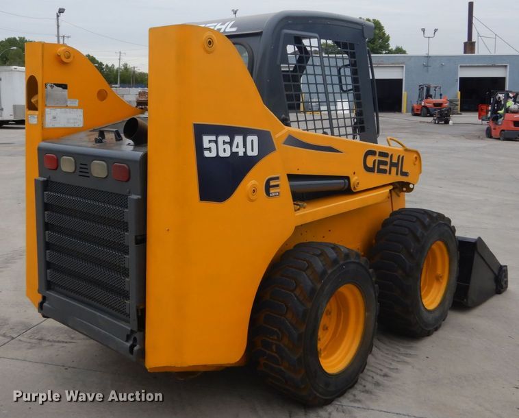 image for item GV9000 Gehl 5640E  skid steer loader
